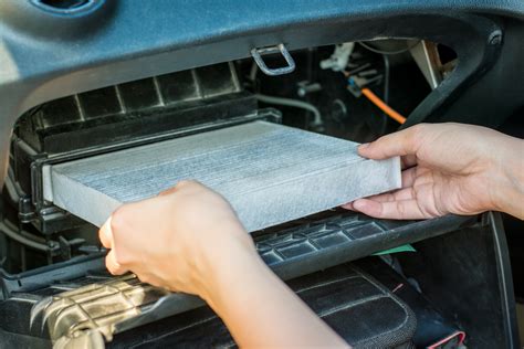 changing car cabin air filter